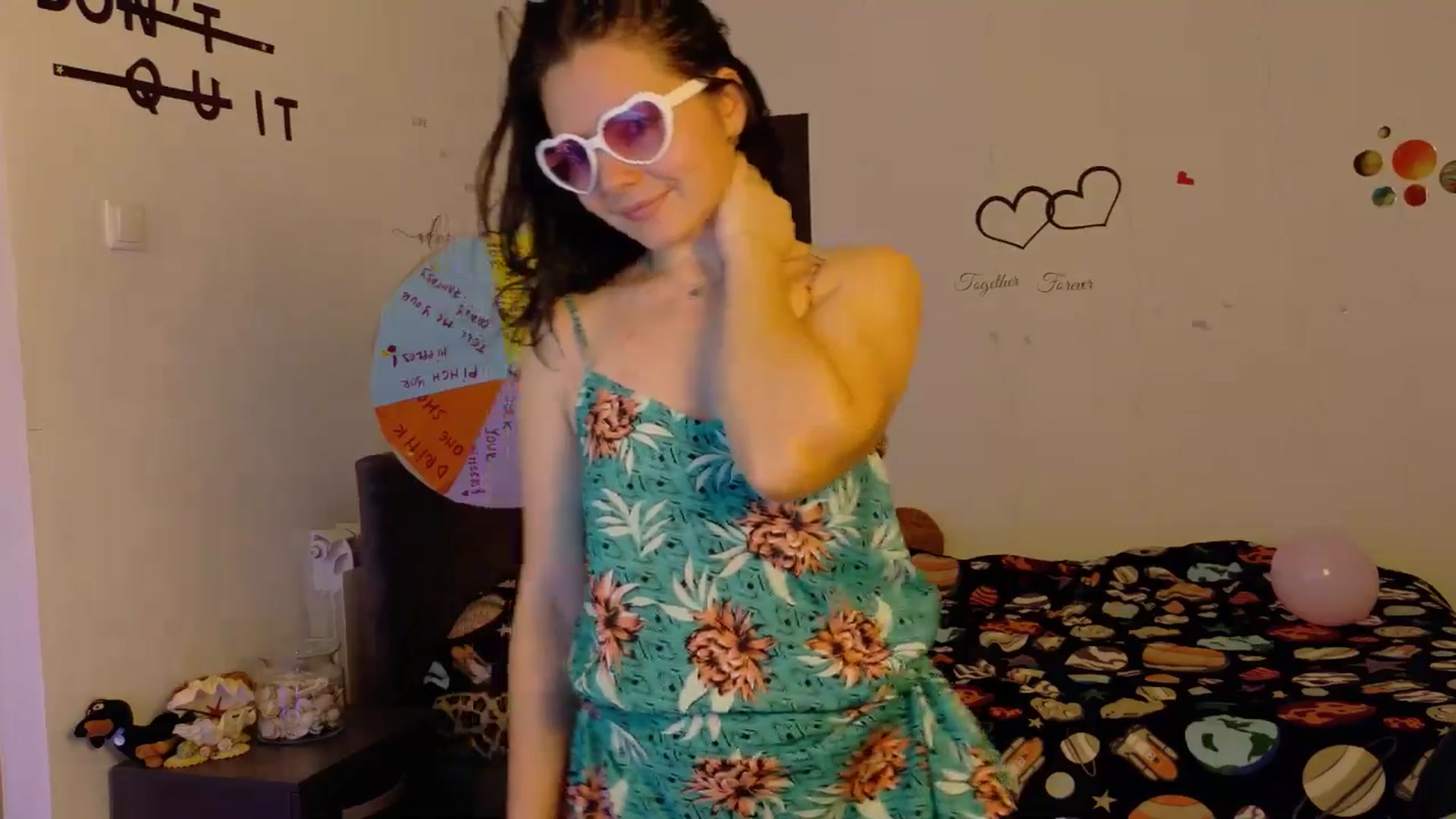 Gallery image thumbnail from YreneA's myfreecams stream on, 11/24/2025, 17:56 image 16 of 20