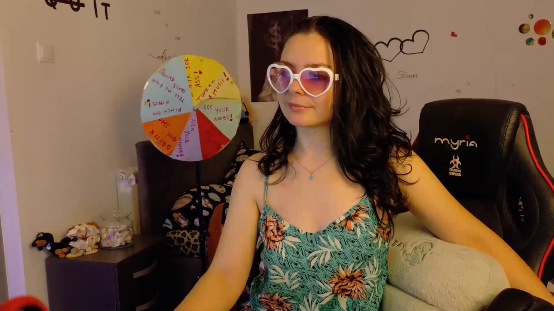 Gallery image thumbnail from YreneA's myfreecams stream on, 11/24/2025, 17:56 image 7 of 20