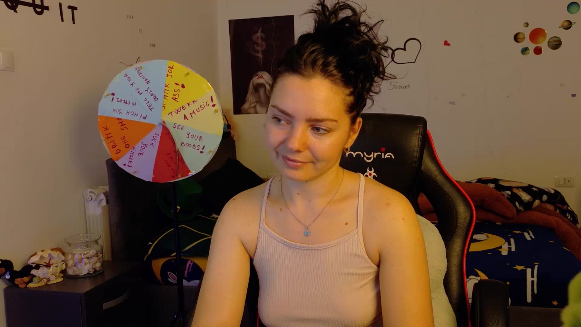 Gallery image thumbnail from YreneA's myfreecams stream on, 11/28/2025, 08:31 image 16 of 20