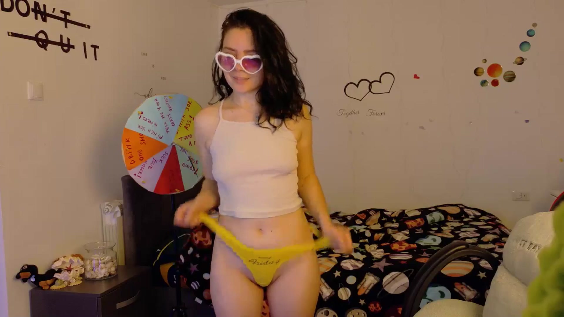 Gallery image thumbnail from YreneA's myfreecams stream on, 11/28/2025, 08:31 image 3 of 20