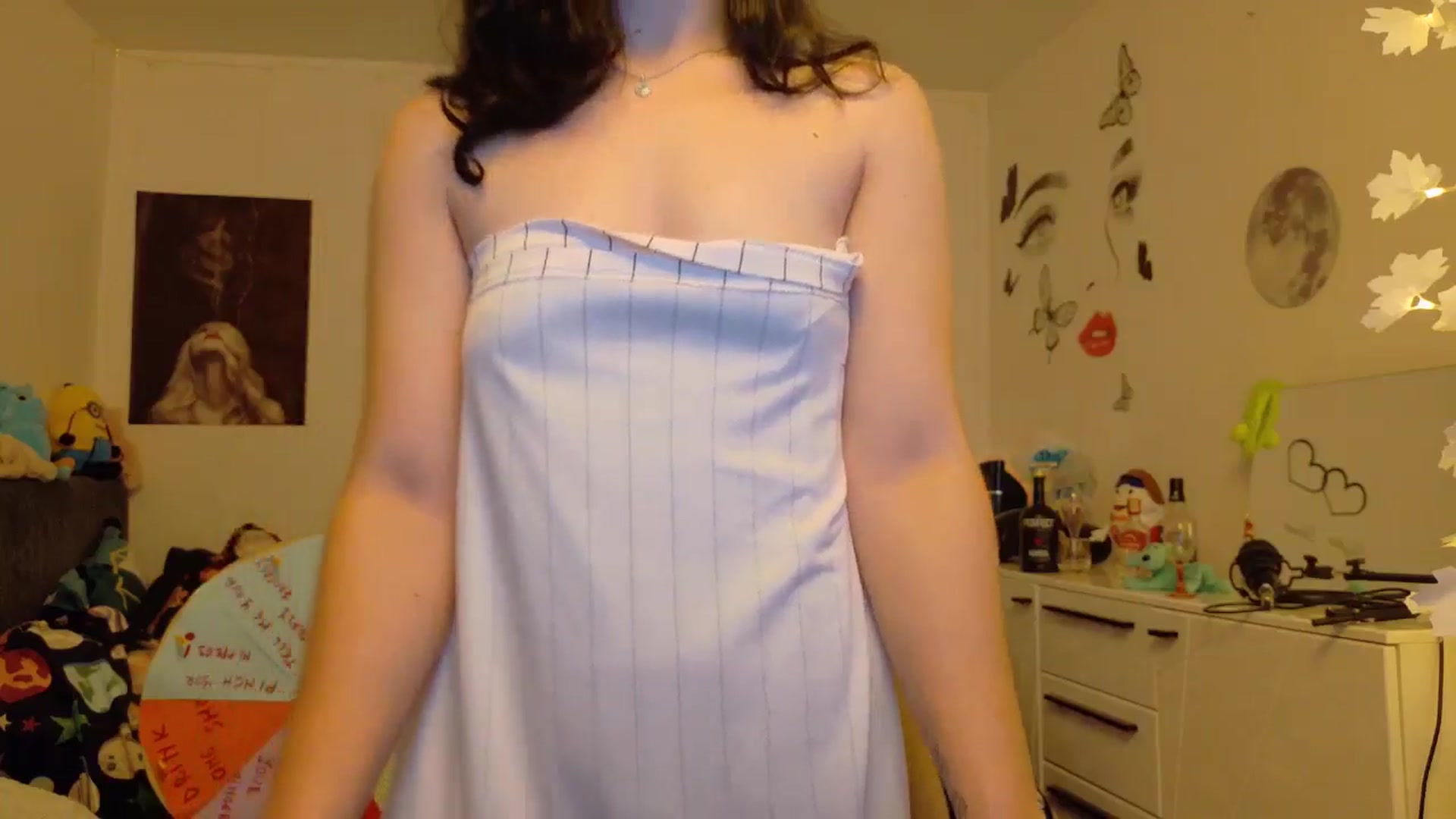 Gallery image thumbnail from YreneA's myfreecams stream on, 12/02/2025, 08:29 image 6 of 20