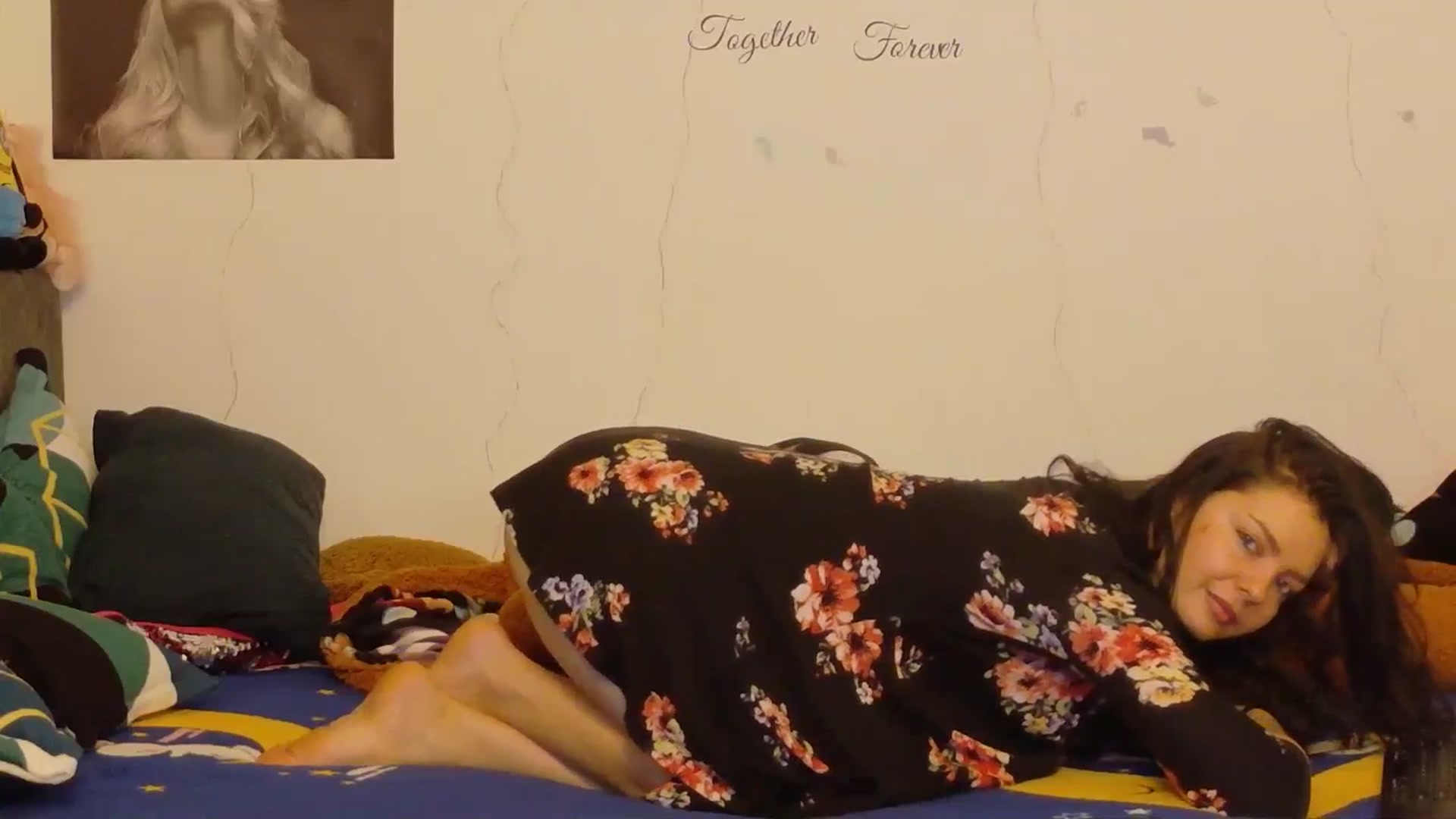 Gallery image thumbnail from YreneA's myfreecams stream on, 12/03/2025, 07:26 image 7 of 20