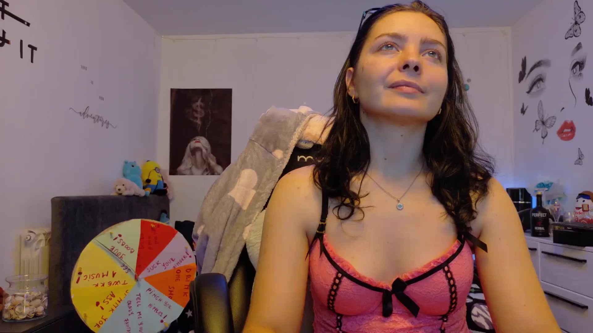 Gallery image thumbnail from YreneA's myfreecams stream on, 12/03/2025, 17:49 image 6 of 20