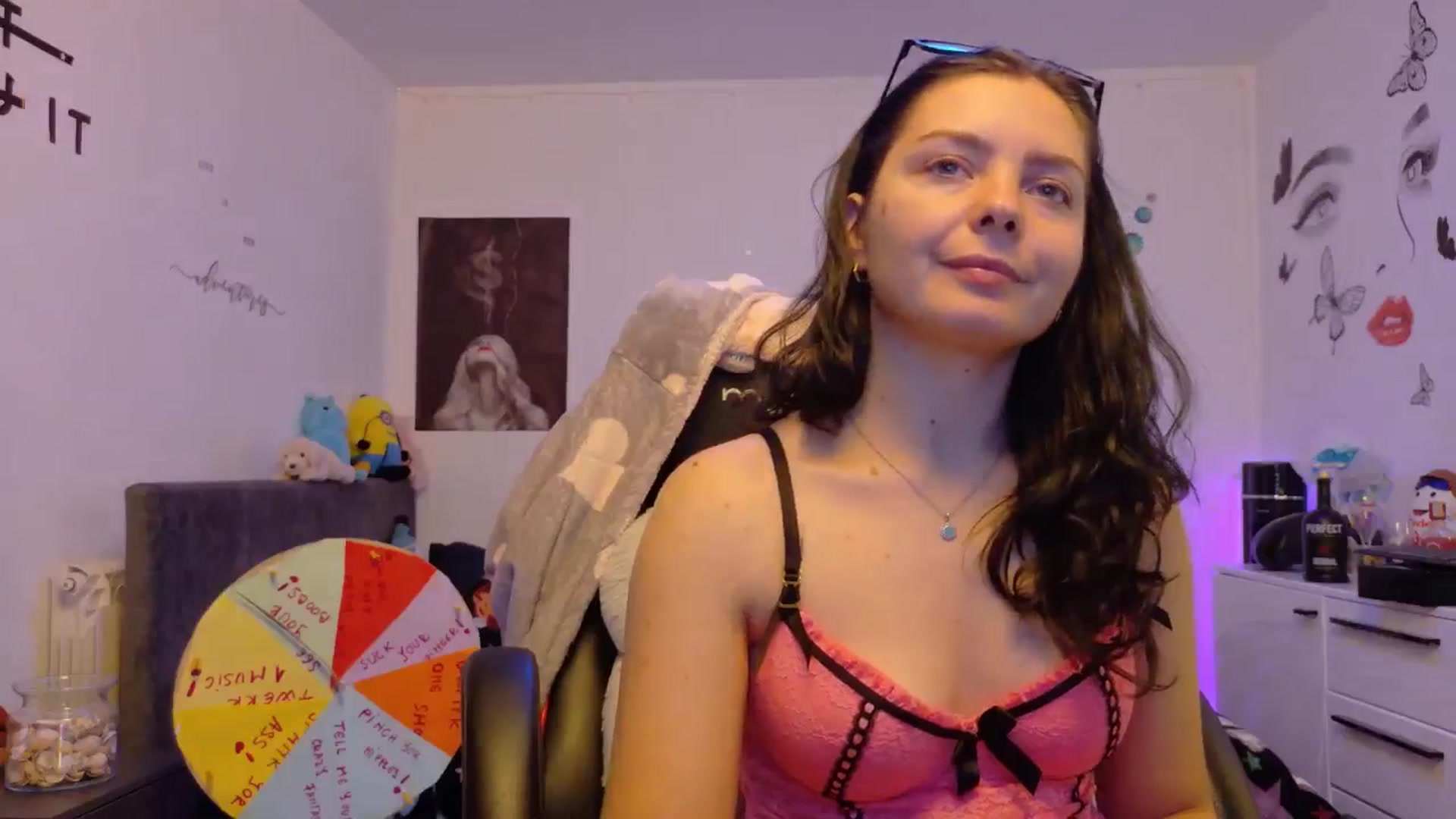 Gallery image thumbnail from YreneA's myfreecams stream on, 12/03/2025, 17:49 image 17 of 20