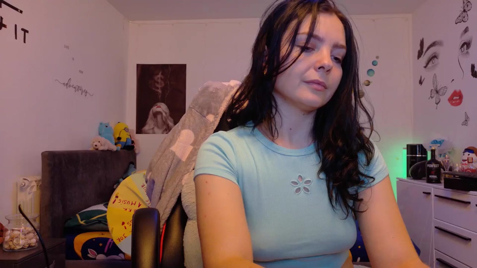 Gallery image thumbnail from YreneA's myfreecams stream on, 12/03/2025, 19:09 image 5 of 20