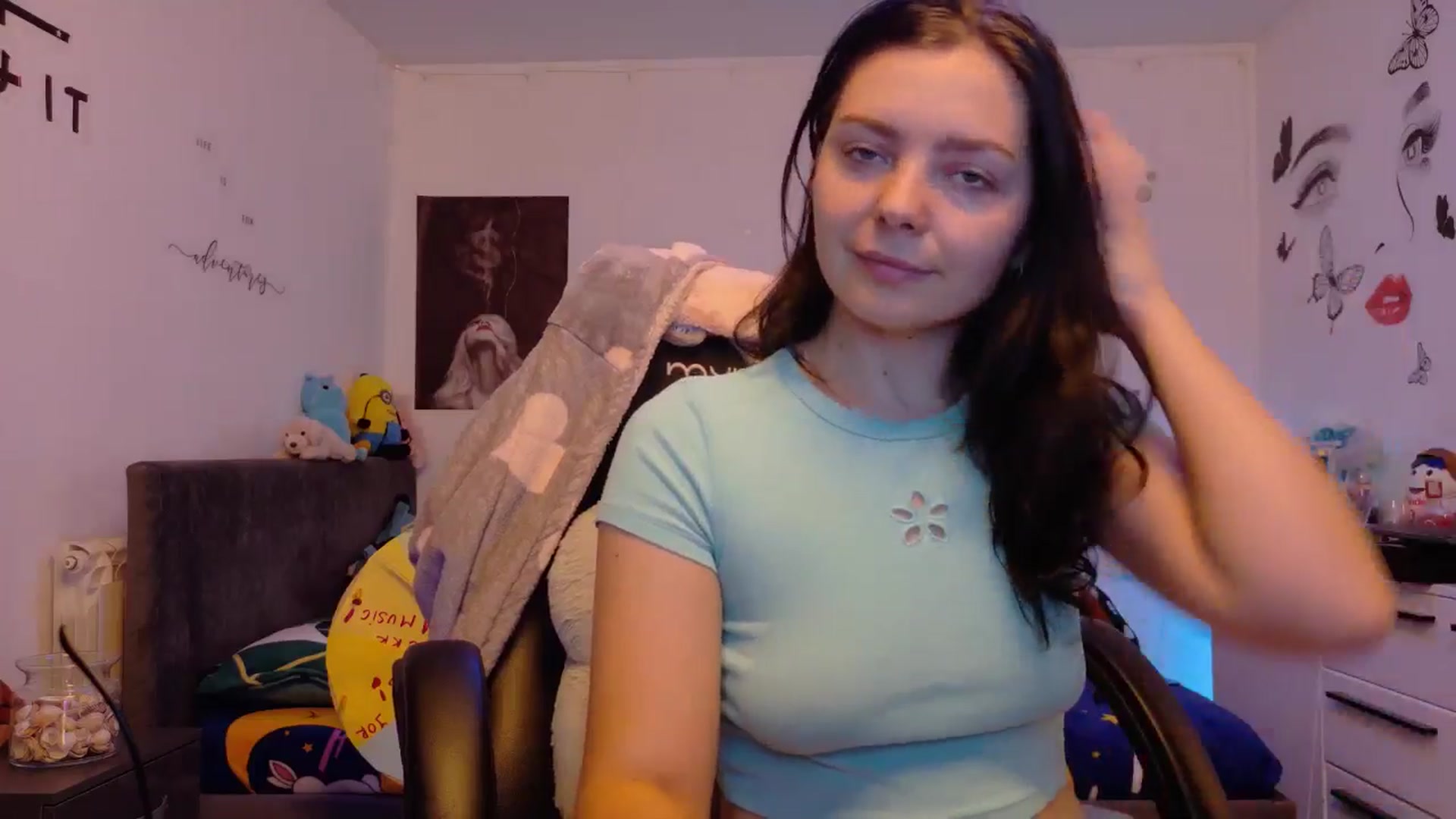 Gallery image thumbnail from YreneA's myfreecams stream on, 12/03/2025, 19:09 image 3 of 20
