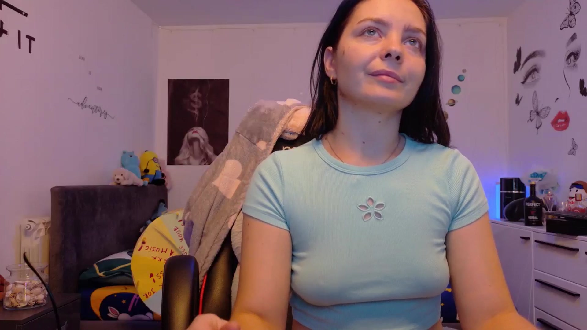 Gallery image thumbnail from YreneA's myfreecams stream on, 12/03/2025, 19:09 image 2 of 20