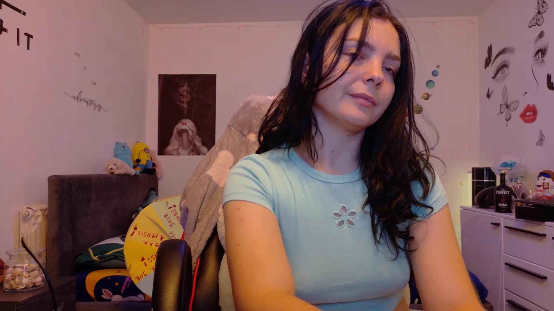 Gallery image thumbnail from YreneA's myfreecams stream on, 12/03/2025, 19:09 image 6 of 20