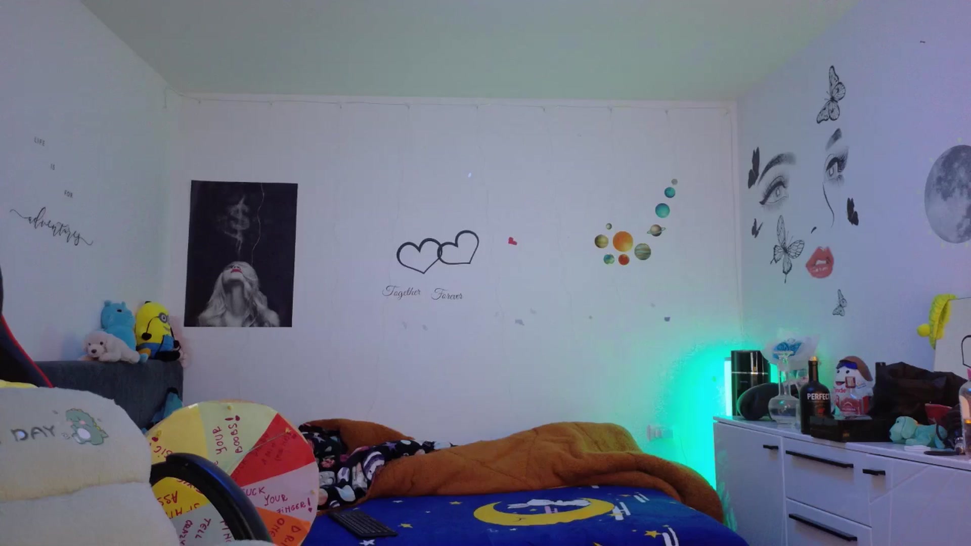 Gallery image thumbnail from YreneA's myfreecams stream on, 12/07/2025, 08:51 image 6 of 20
