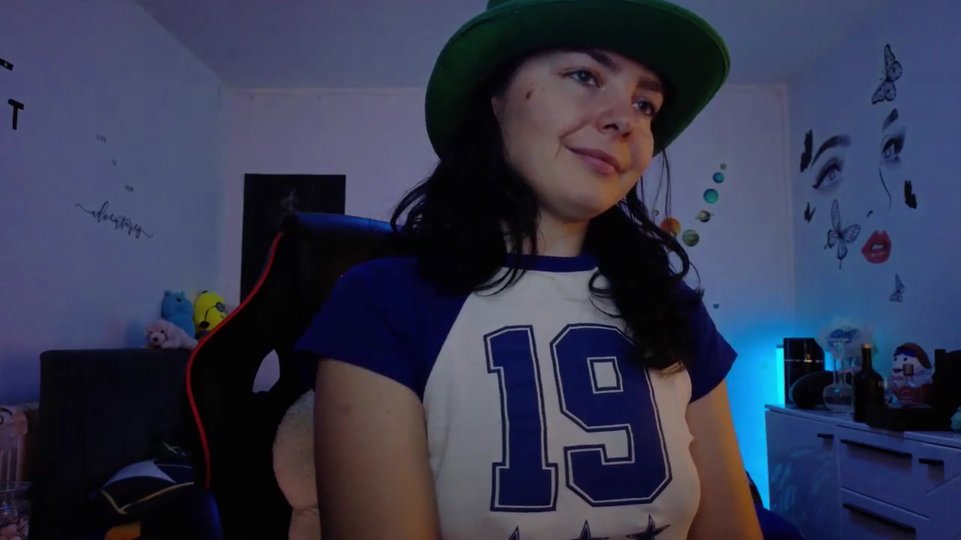 Gallery image thumbnail from YreneA's myfreecams stream on, 12/08/2025, 08:34 image 10 of 20