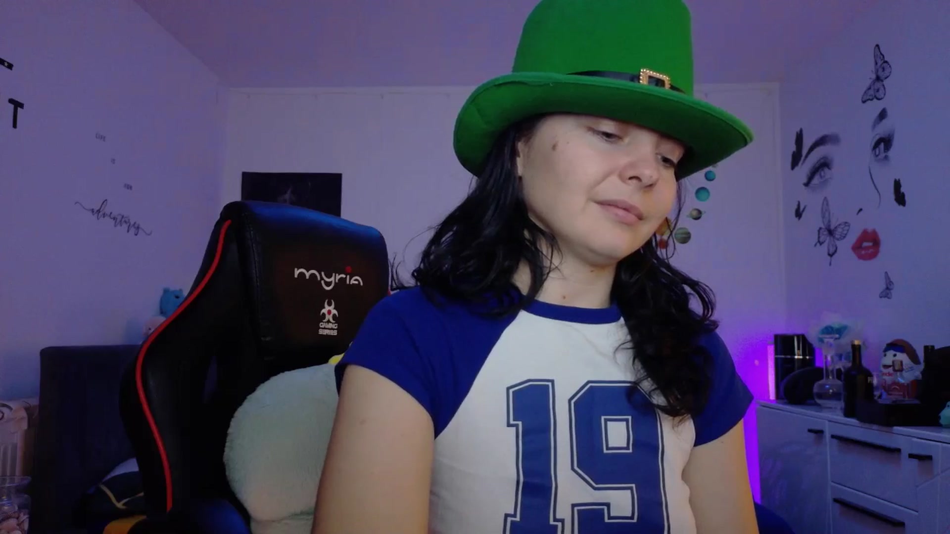 Gallery image thumbnail from YreneA's myfreecams stream on, 12/08/2025, 08:34 image 8 of 20