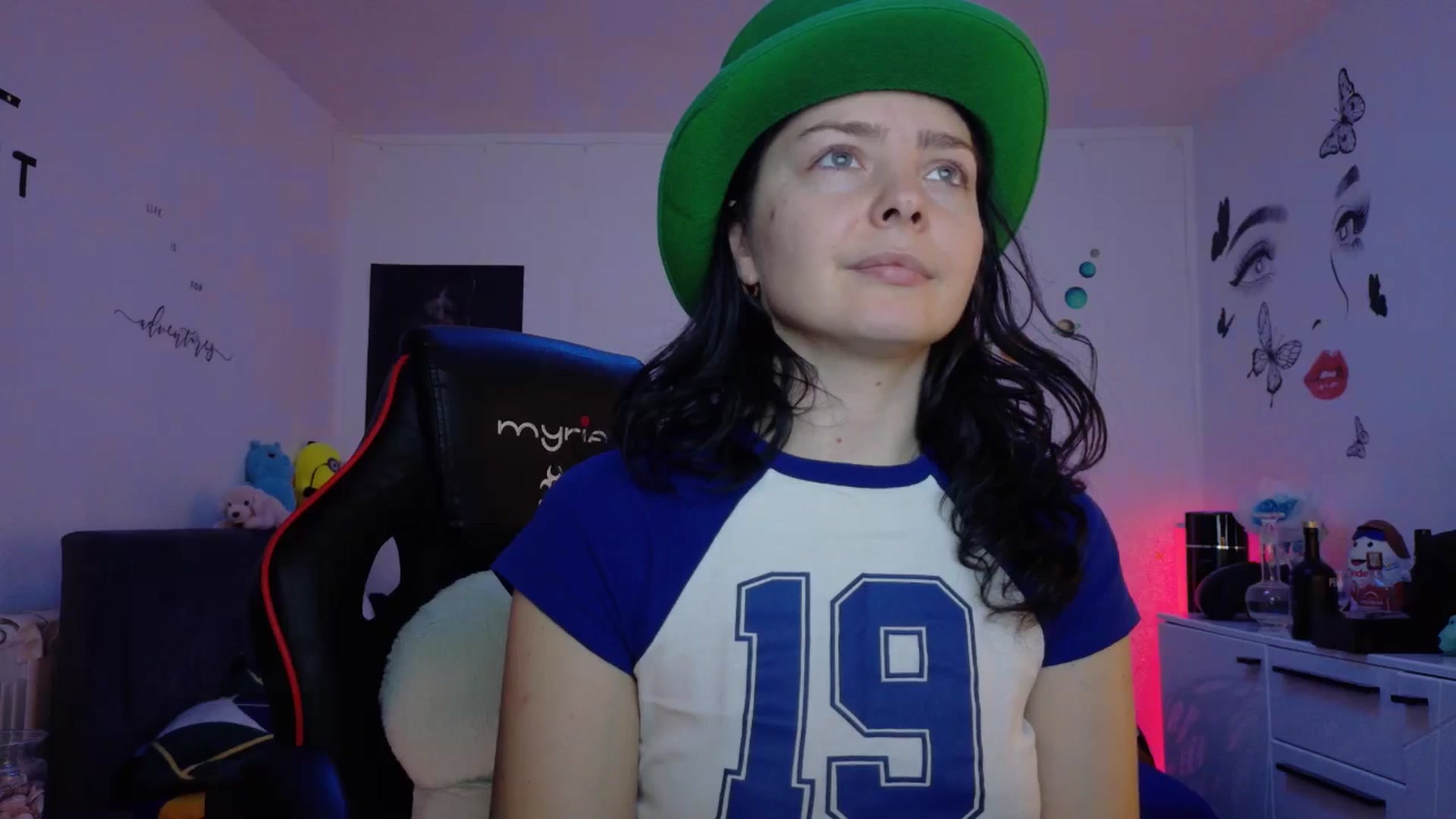 Gallery image thumbnail from YreneA's myfreecams stream on, 12/08/2025, 08:34 image 7 of 20