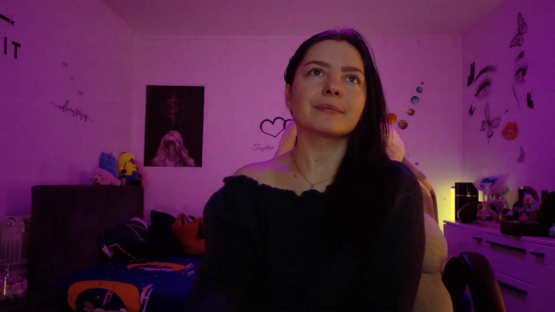 Gallery image thumbnail from YreneA's myfreecams stream on, 12/12/2025, 08:06 image 13 of 20
