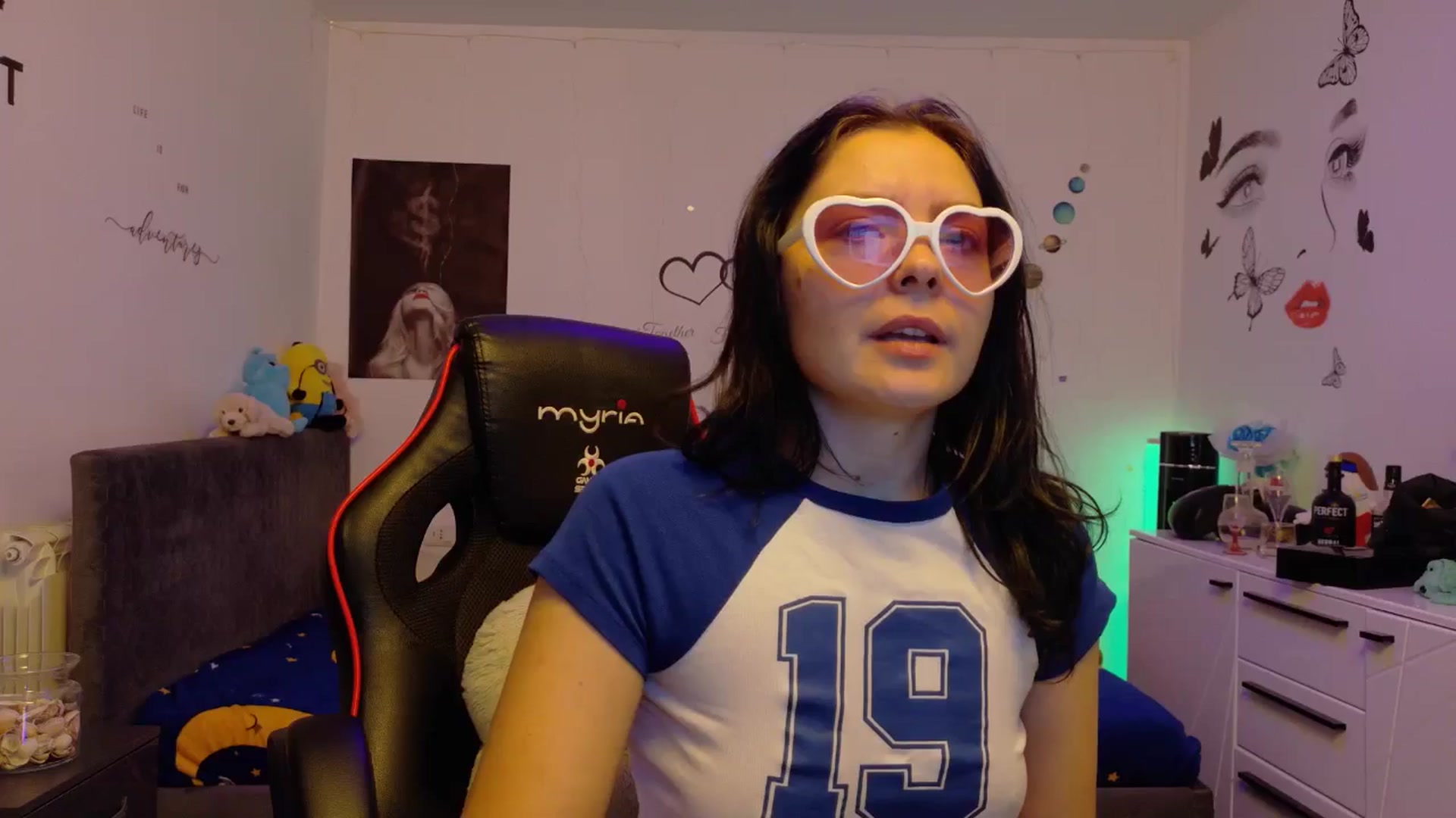 Gallery image thumbnail from YreneA's myfreecams stream on, 12/16/2025, 07:40 image 13 of 20