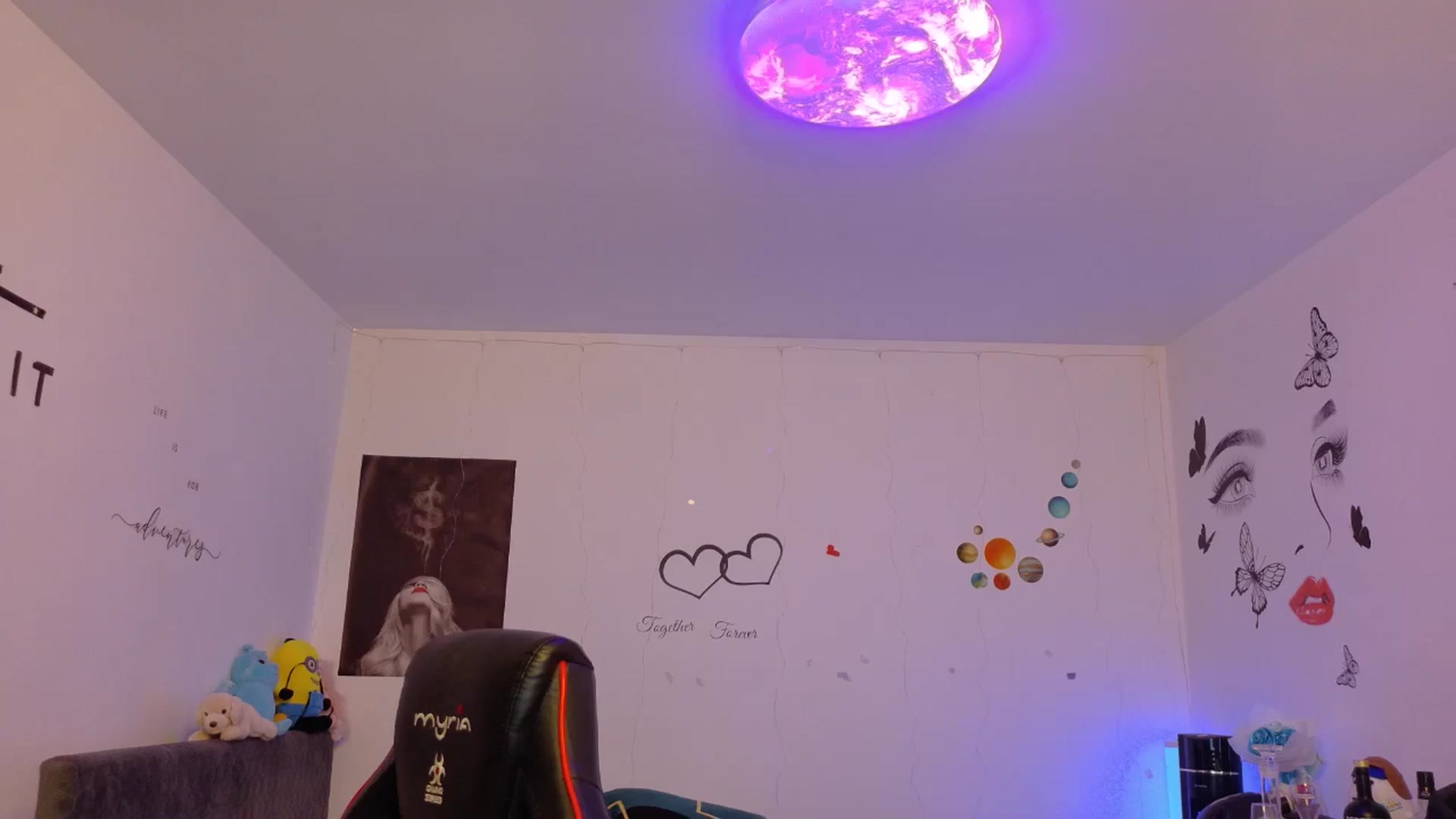 Gallery image thumbnail from YreneA's myfreecams stream on, 12/16/2025, 07:40 image 1 of 20