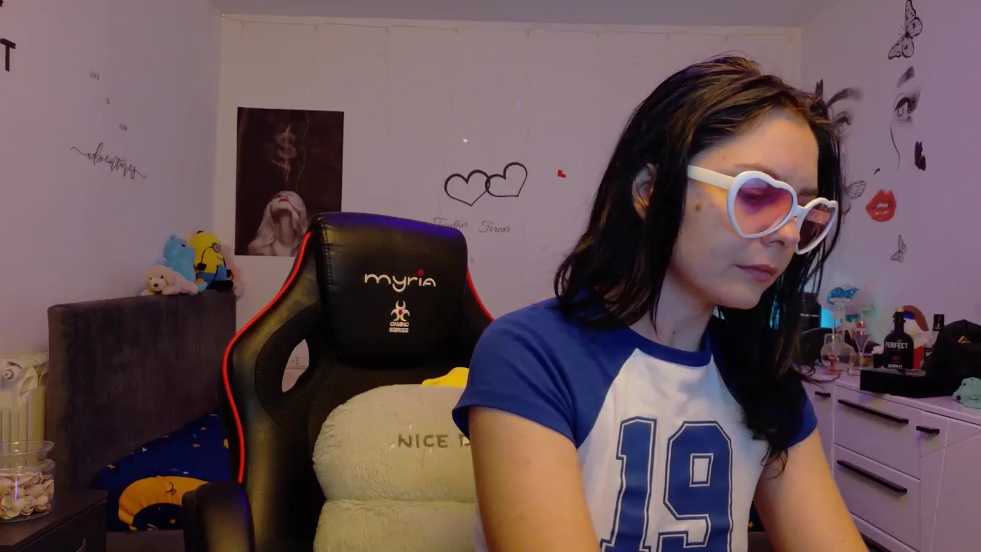 Gallery image thumbnail from YreneA's myfreecams stream on, 12/16/2025, 07:40 image 12 of 20