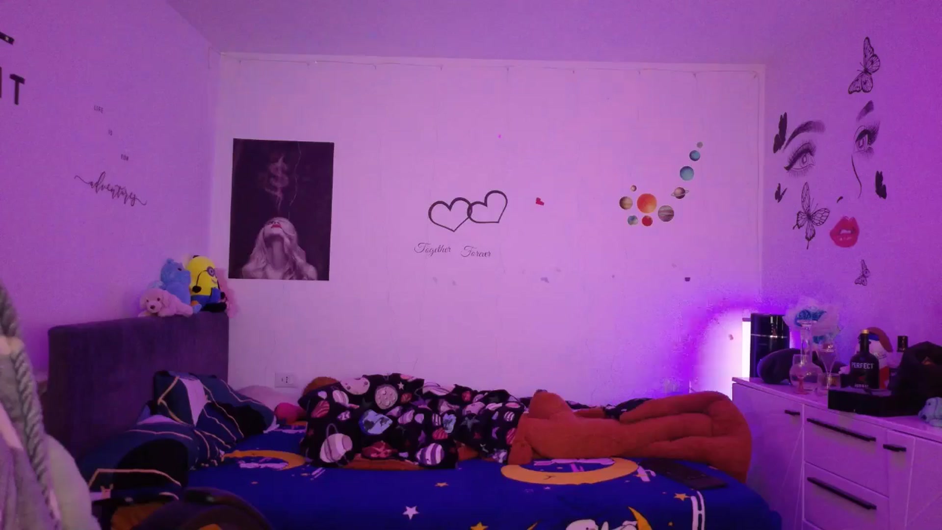 Gallery image thumbnail from YreneA's myfreecams stream on, 12/17/2025, 09:00 image 2 of 20