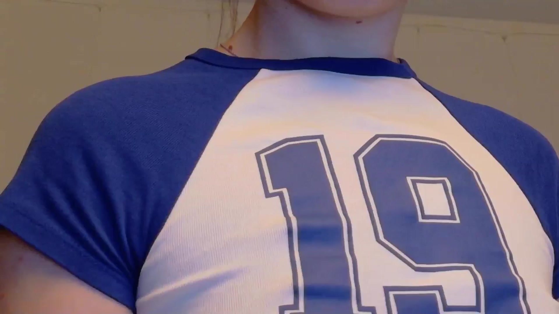 Gallery image thumbnail from YreneA's myfreecams stream on, 12/17/2025, 09:00 image 18 of 20
