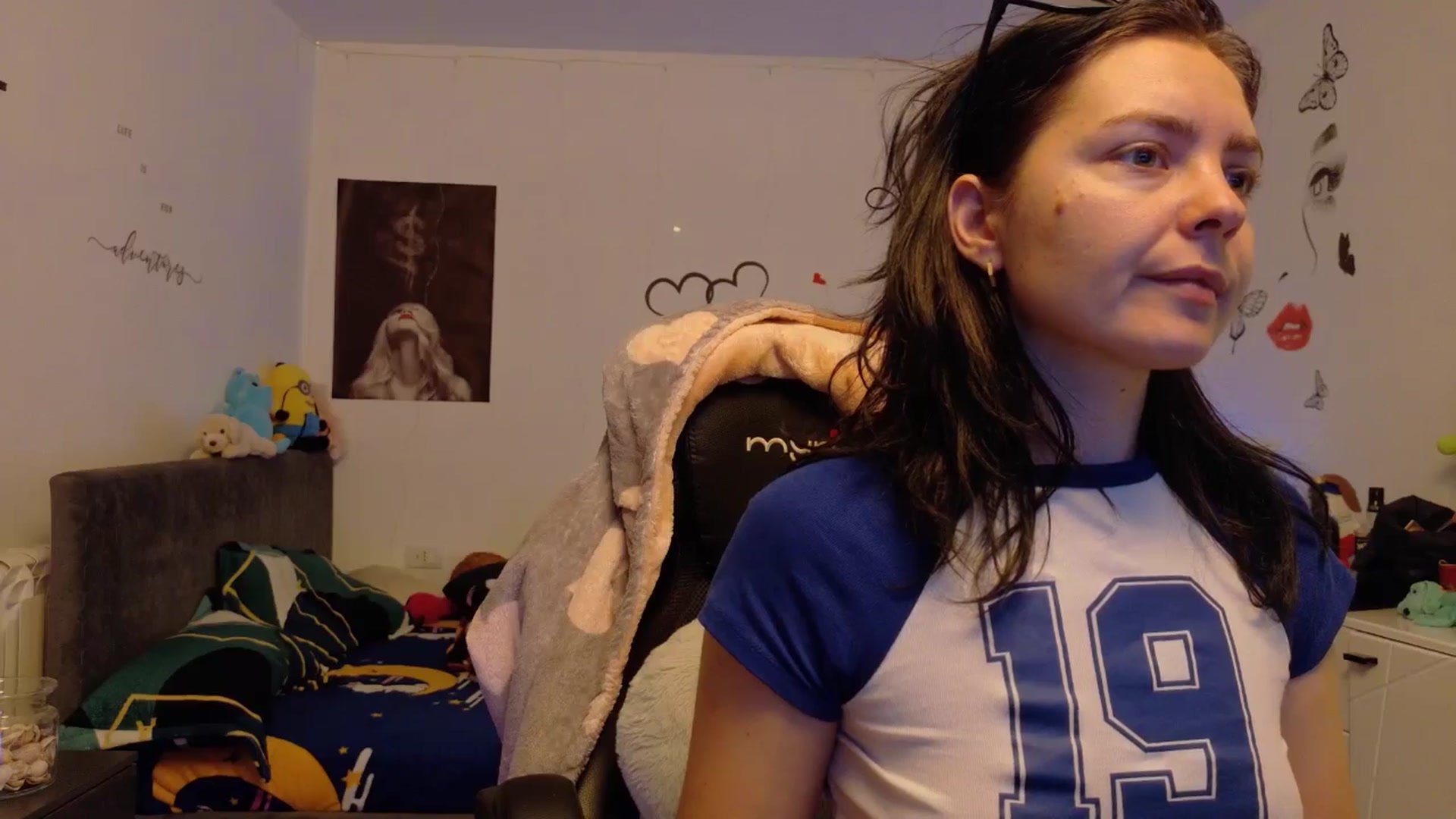 Gallery image thumbnail from YreneA's myfreecams stream on, 12/17/2025, 09:00 image 14 of 20