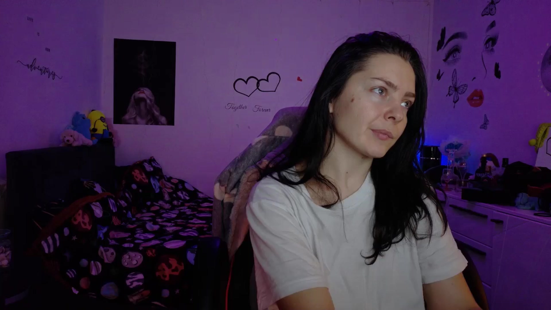 Gallery image thumbnail from YreneA's myfreecams stream on, 12/17/2025, 17:35 image 4 of 20