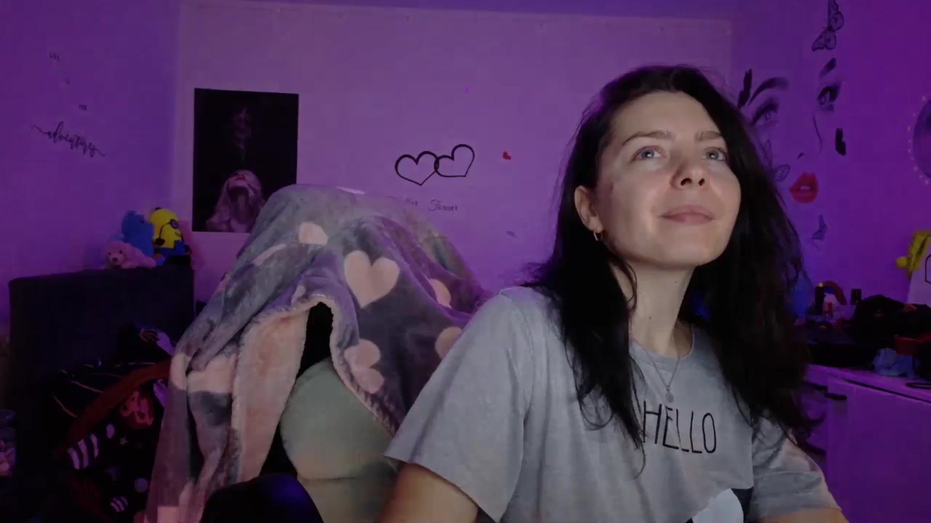 Gallery image thumbnail from YreneA's myfreecams stream on, 12/17/2025, 20:15 image 14 of 20