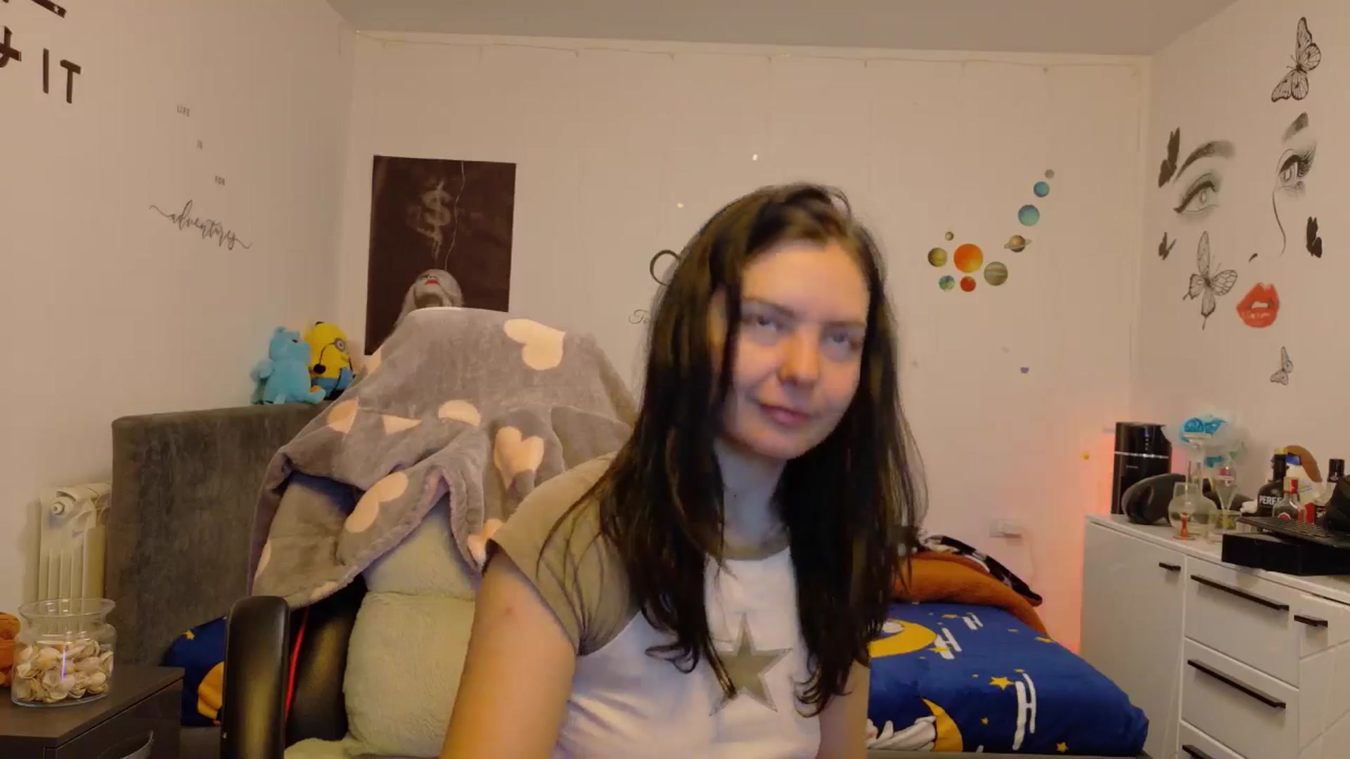 Gallery image thumbnail from YreneA's myfreecams stream on, 12/19/2025, 06:43 image 4 of 20