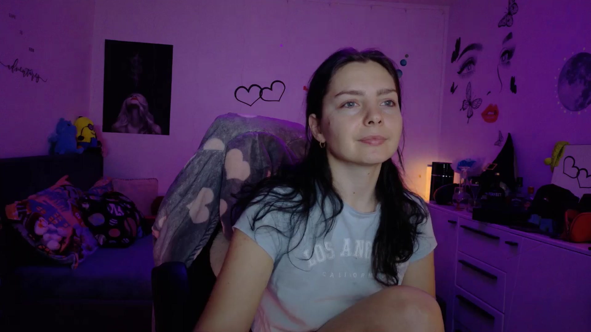 Gallery image thumbnail from YreneA's myfreecams stream on, 12/21/2025, 19:52 image 18 of 20