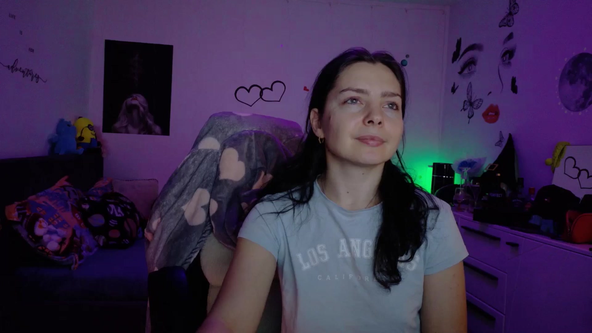 Gallery image thumbnail from YreneA's myfreecams stream on, 12/21/2025, 19:52 image 15 of 20