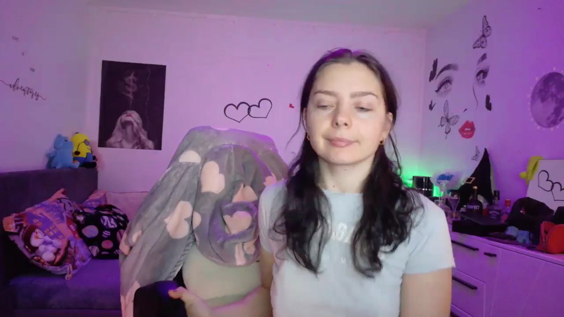 Gallery image thumbnail from YreneA's myfreecams stream on, 12/21/2025, 19:52 image 11 of 20