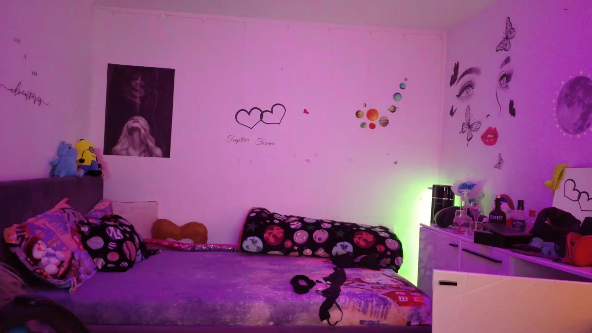 Gallery image thumbnail from YreneA's myfreecams stream on, 12/21/2025, 19:52 image 7 of 20