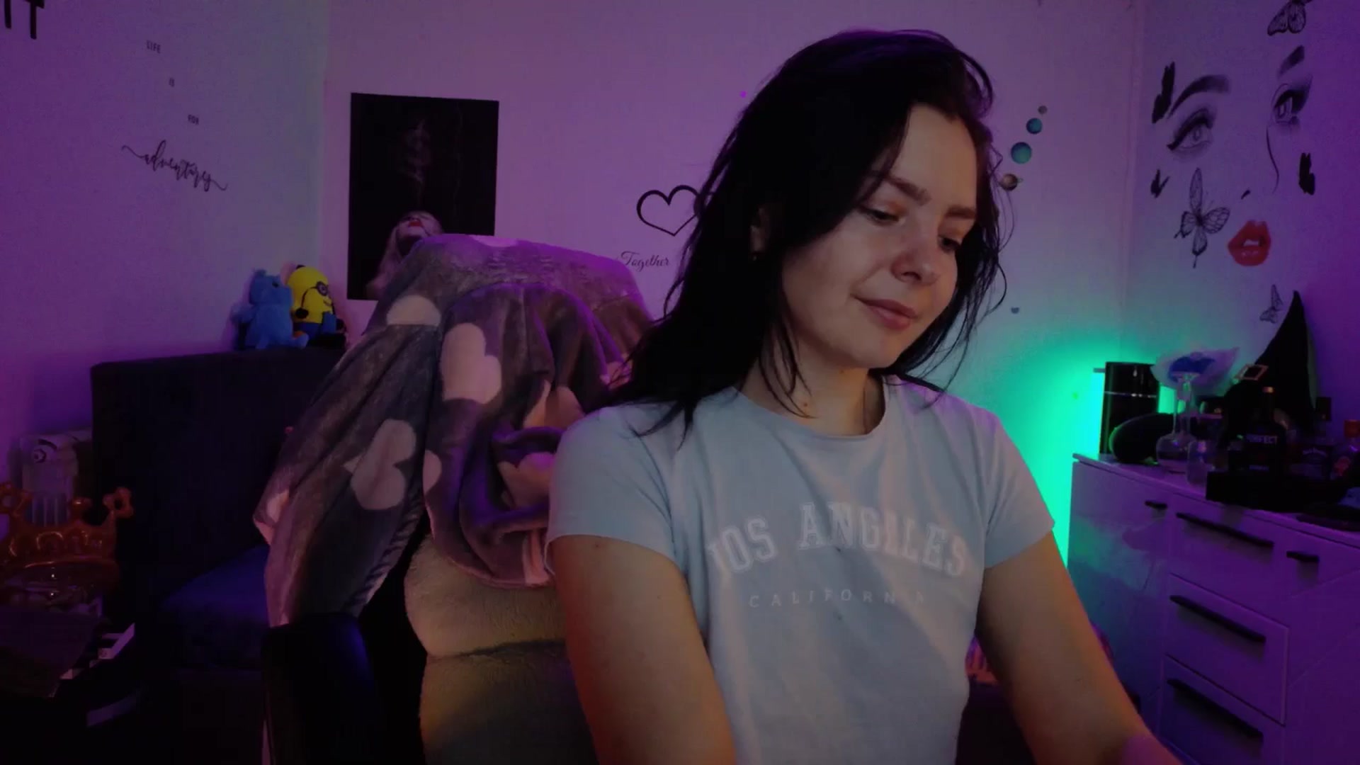 Gallery image thumbnail from YreneA's myfreecams stream on, 12/22/2025, 06:25 image 1 of 20
