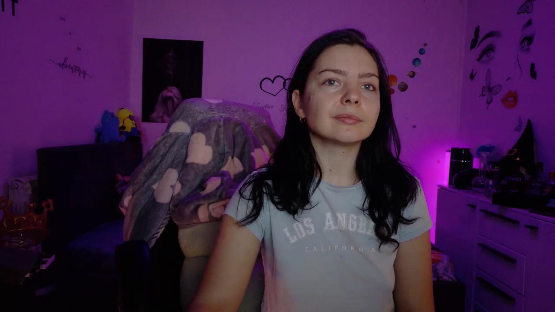 Gallery image thumbnail from YreneA's myfreecams stream on, 12/22/2025, 06:25 image 10 of 20