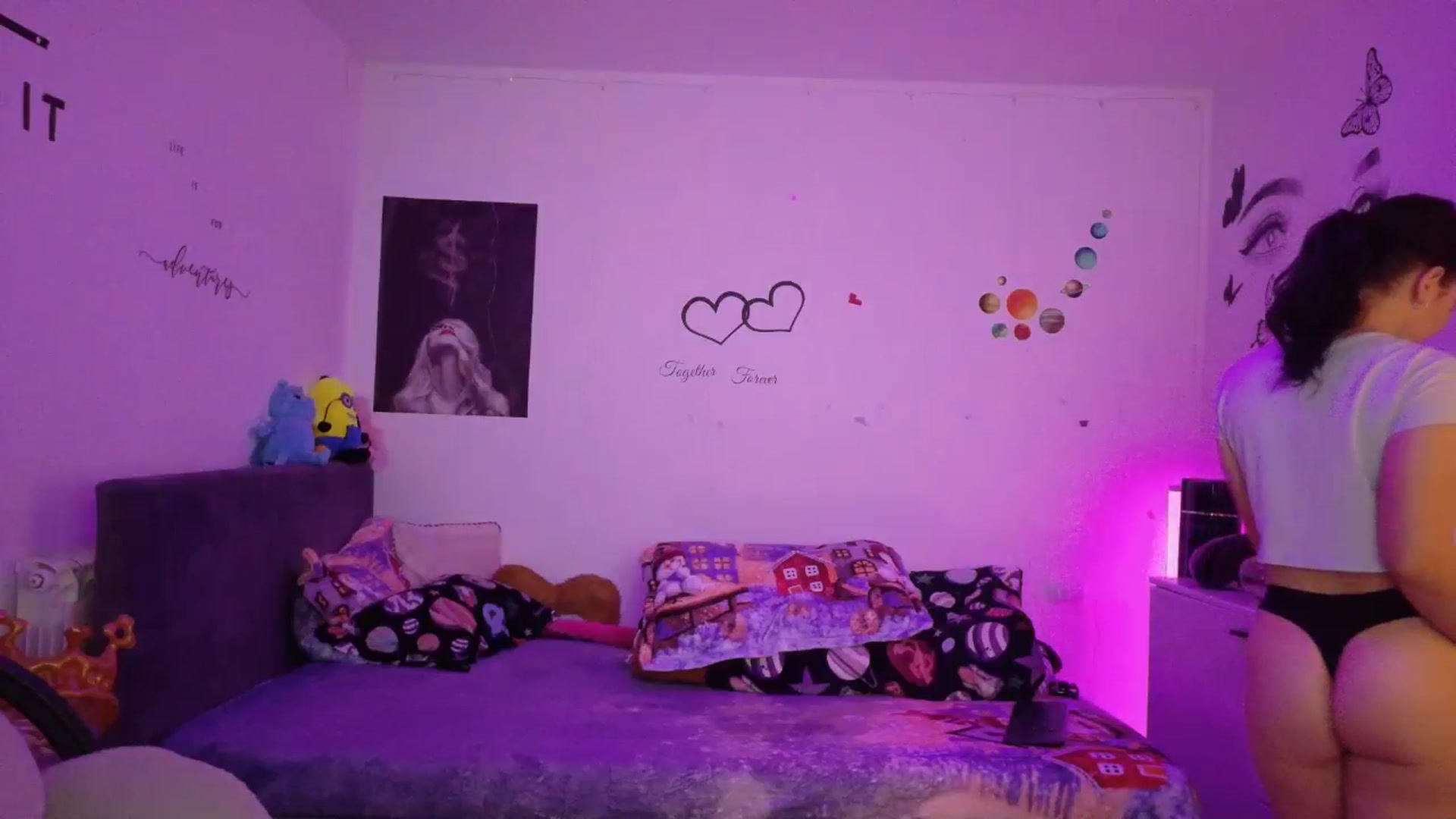 Gallery image thumbnail from YreneA's myfreecams stream on, 12/22/2025, 06:25 image 20 of 20