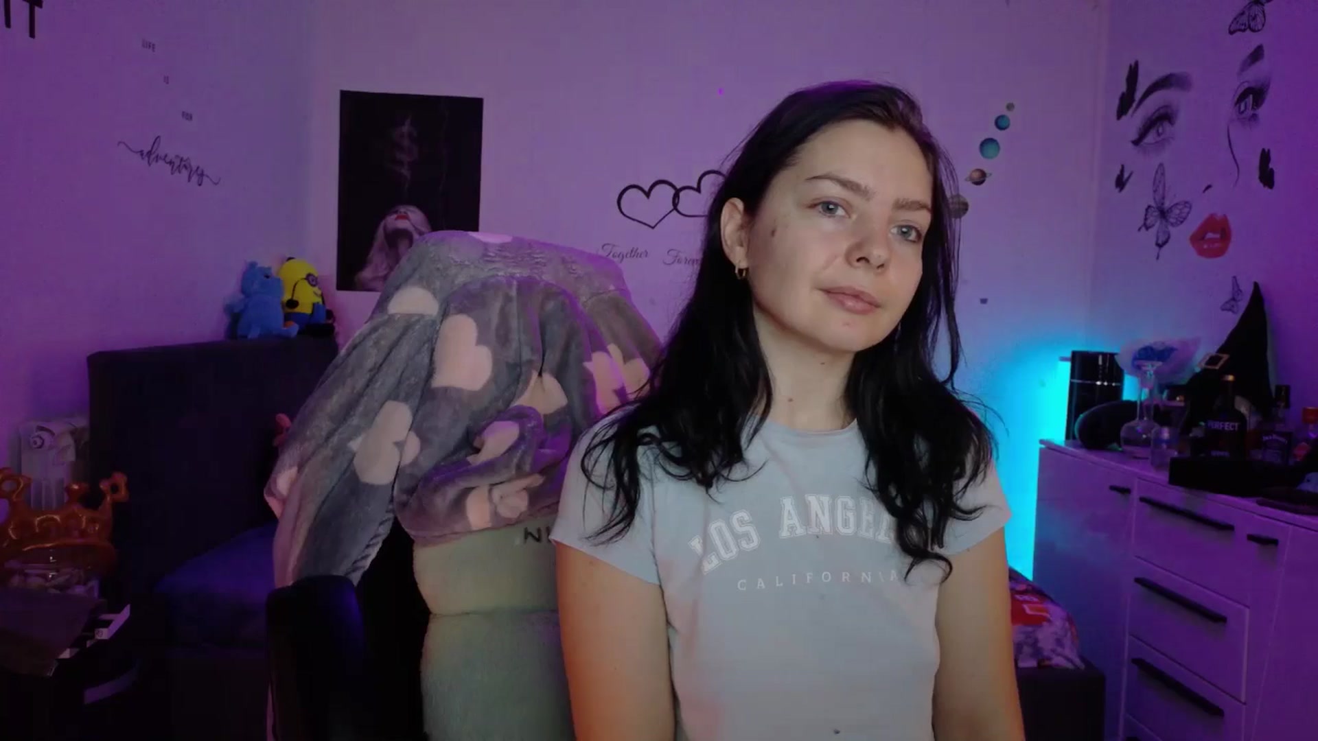 Gallery image thumbnail from YreneA's myfreecams stream on, 12/22/2025, 06:25 image 9 of 20