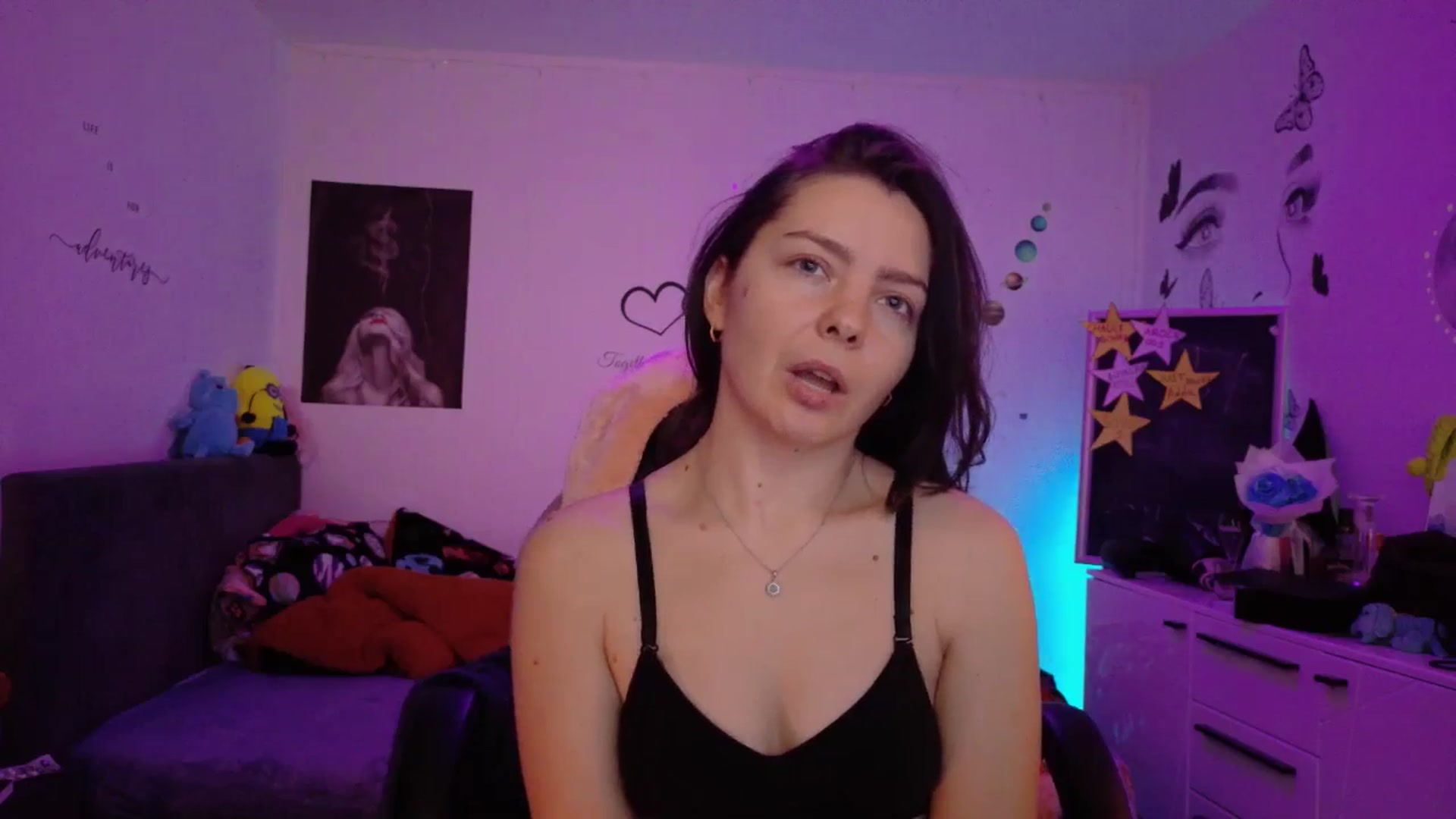 Gallery image thumbnail from YreneA's myfreecams stream on, 12/26/2025, 07:34 image 11 of 20