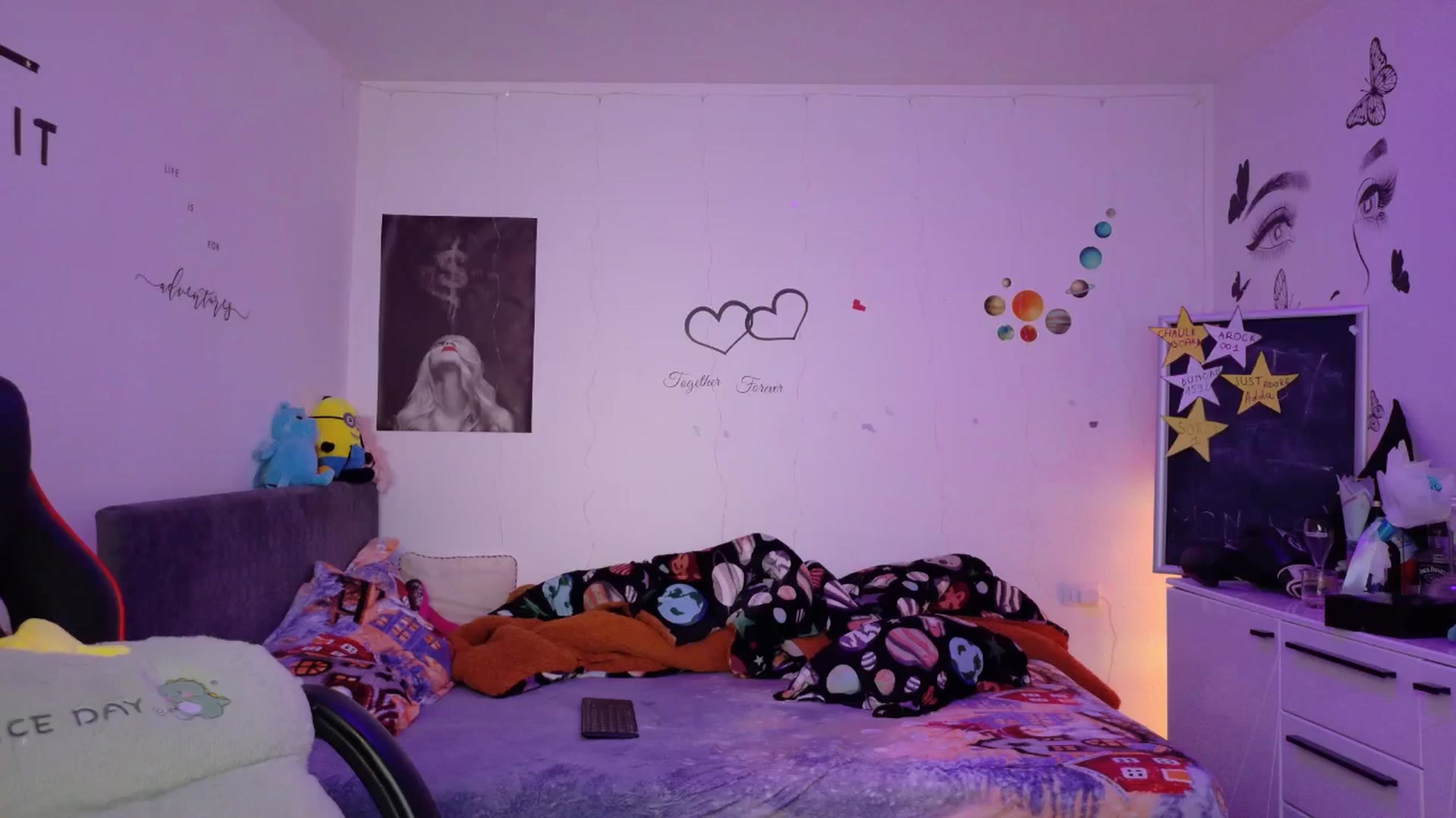 Gallery image thumbnail from YreneA's myfreecams stream on, 12/28/2025, 07:52 image 8 of 20