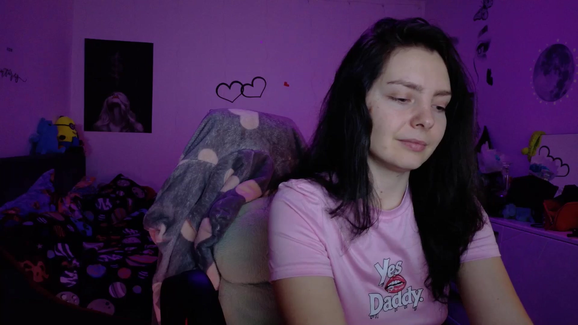 Gallery image thumbnail from YreneA's myfreecams stream on, 12/28/2025, 19:28 image 14 of 20