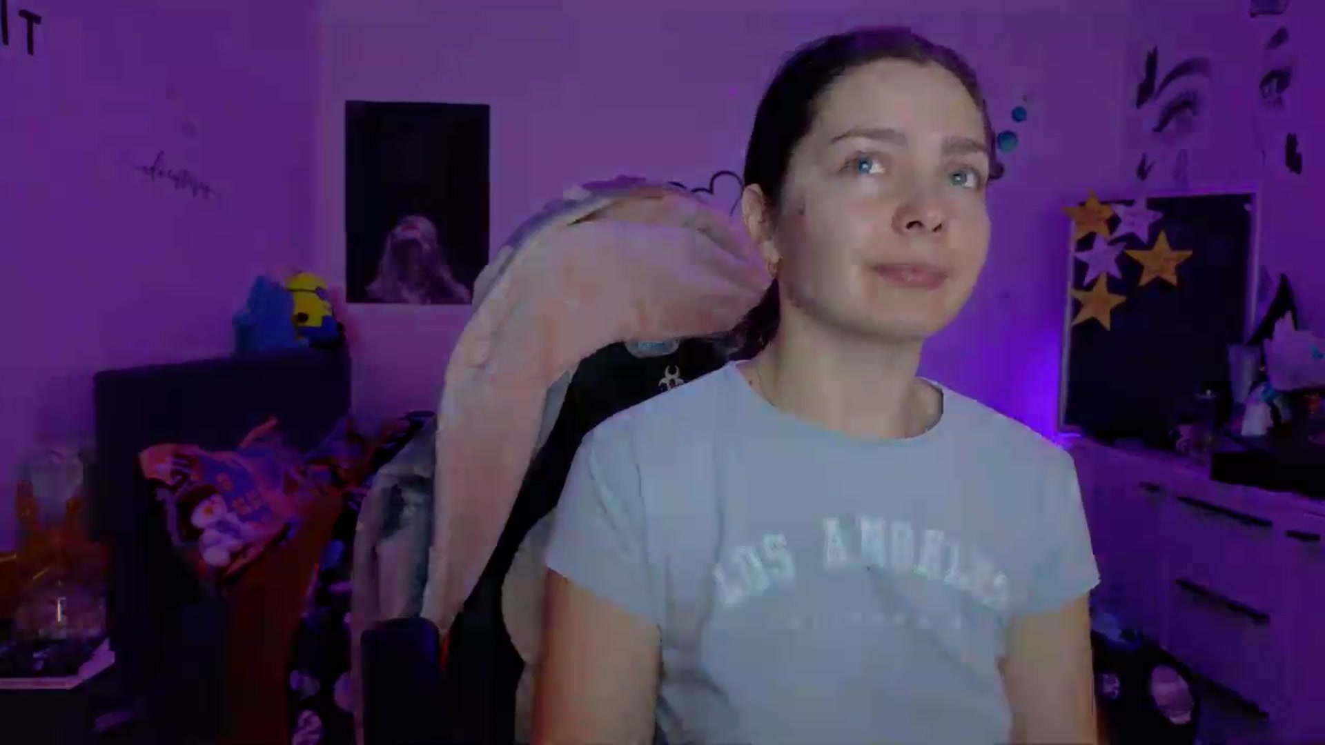 Gallery image thumbnail from YreneA's myfreecams stream on, 12/29/2025, 09:19 image 17 of 20