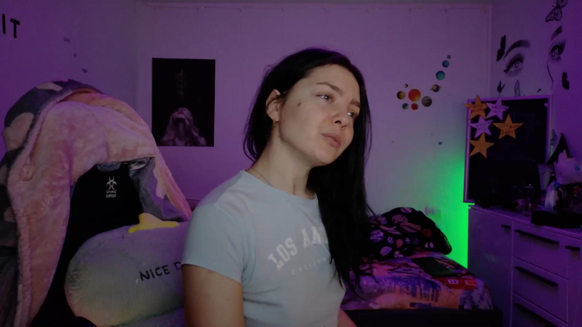 Gallery image thumbnail from YreneA's myfreecams stream on, 12/29/2025, 09:19 image 13 of 20