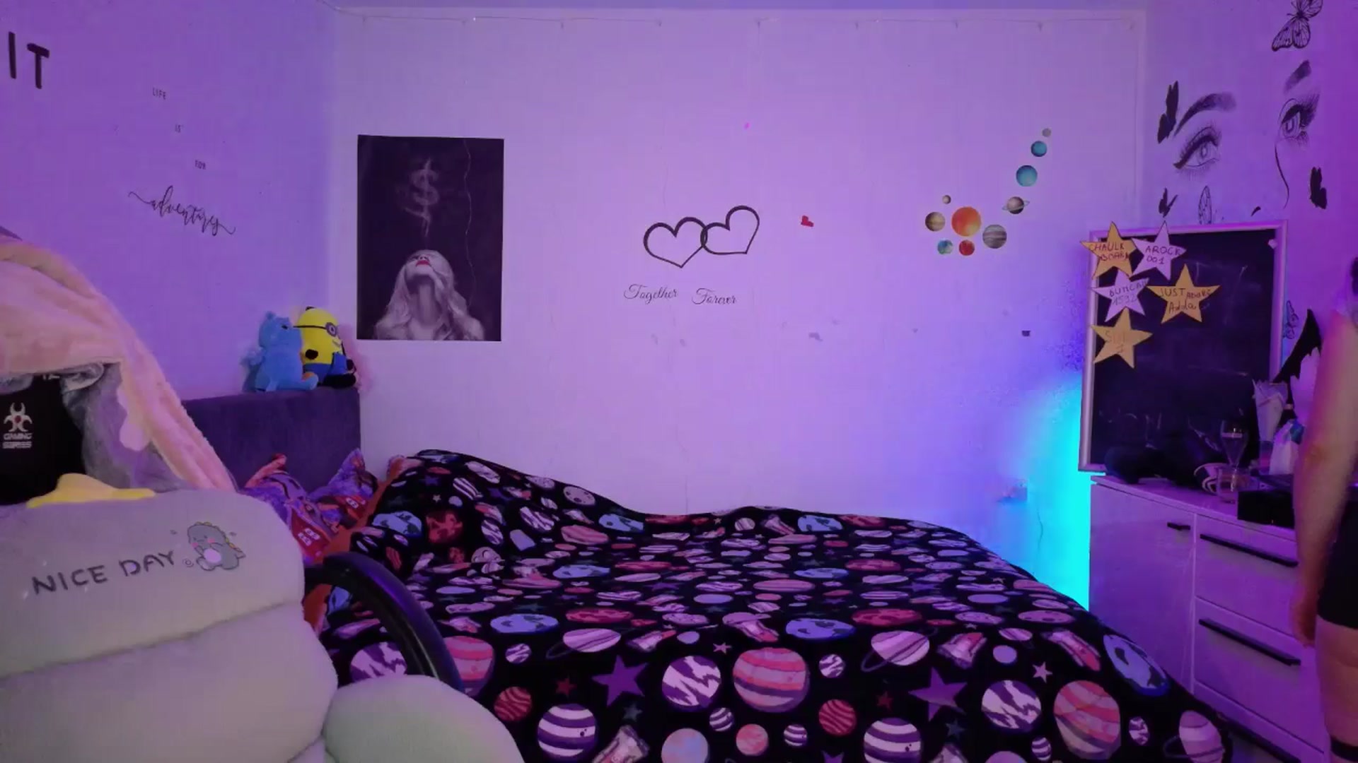 Gallery image thumbnail from YreneA's myfreecams stream on, 12/29/2025, 09:19 image 15 of 20