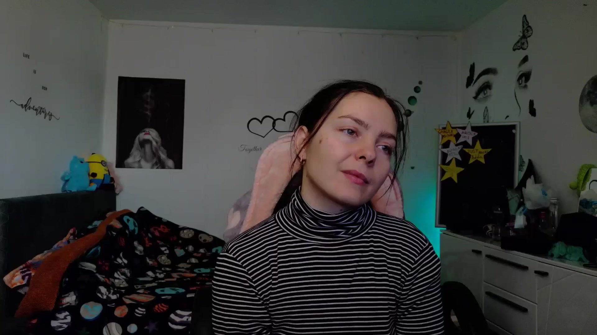 Gallery image thumbnail from YreneA's myfreecams stream on, 12/30/2025, 08:05 image 20 of 20