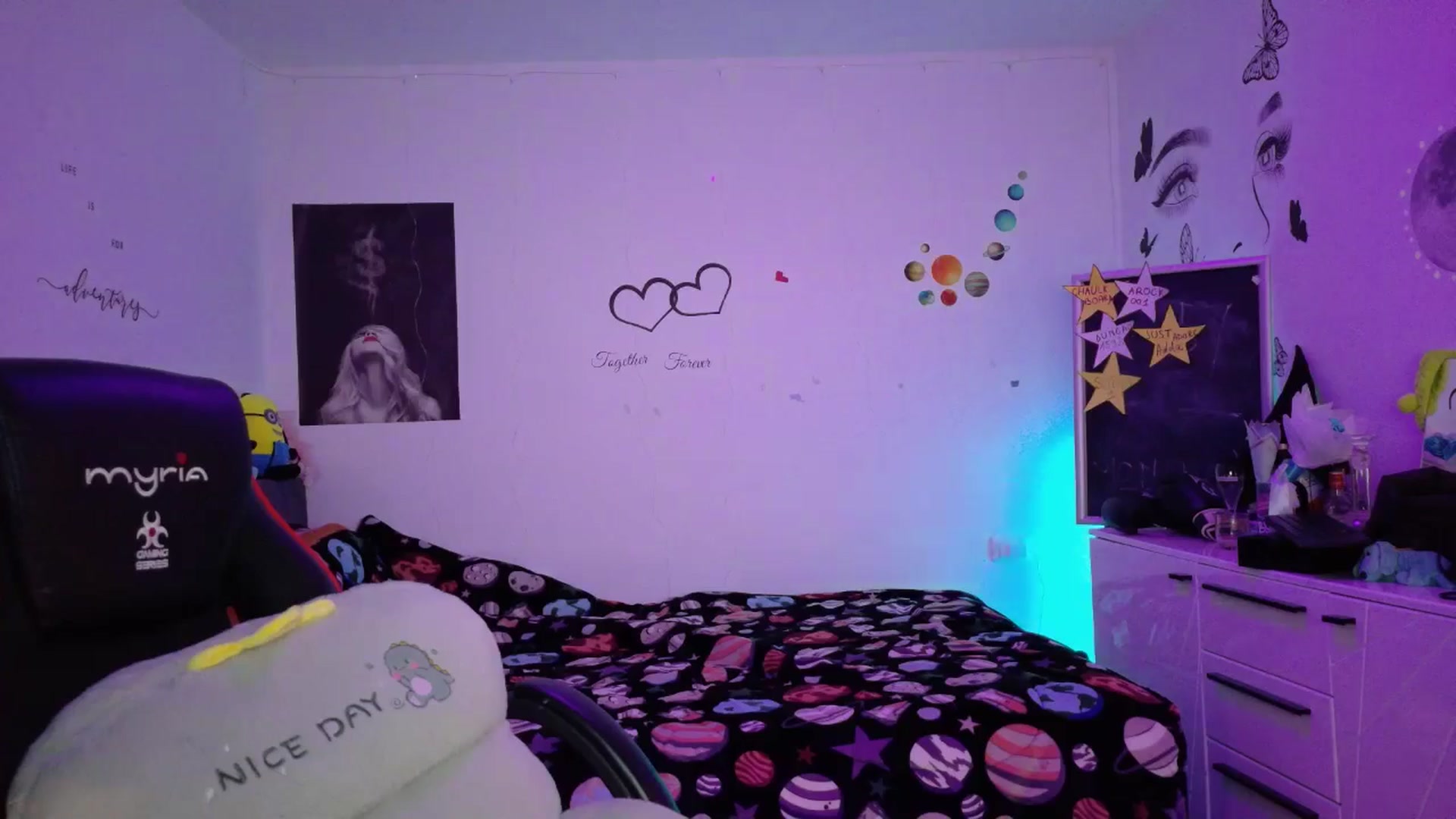 Gallery image thumbnail from YreneA's myfreecams stream on, 12/30/2025, 17:03 image 2 of 20