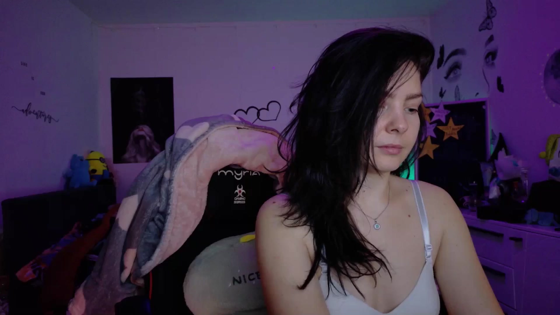 Gallery image thumbnail from YreneA's myfreecams stream on, 12/30/2025, 17:03 image 3 of 20