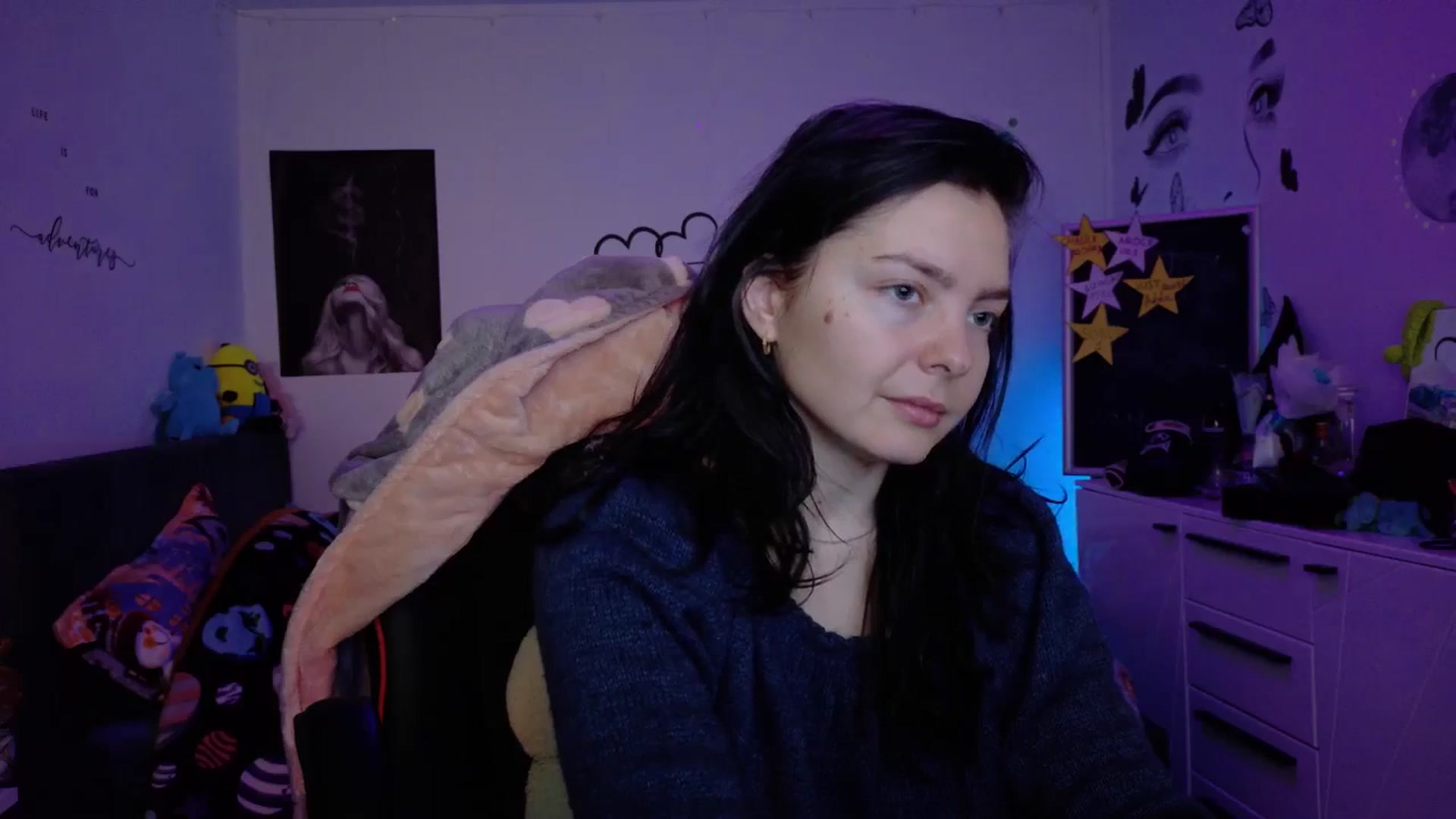 Gallery image thumbnail from YreneA's myfreecams stream on, 12/31/2025, 06:56 image 12 of 20