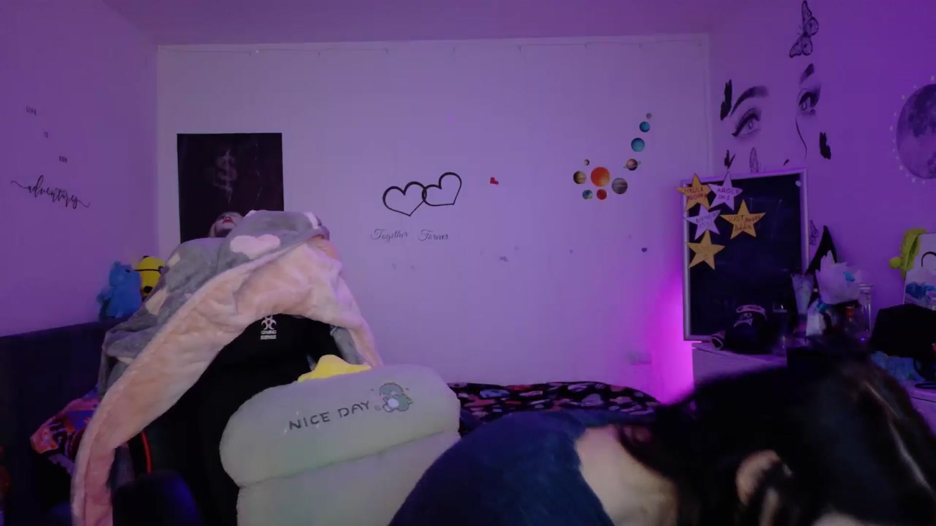 Gallery image thumbnail from YreneA's myfreecams stream on, 12/31/2025, 06:56 image 2 of 20
