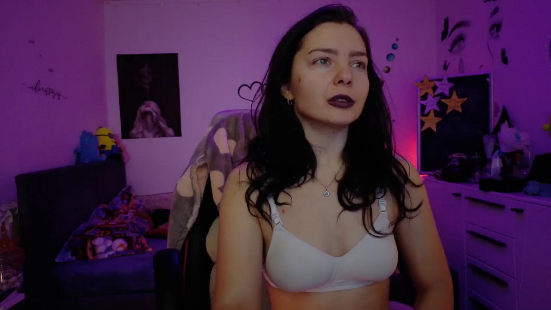 Gallery image thumbnail from YreneA's myfreecams stream on, 01/03/2026, 08:08 image 11 of 20