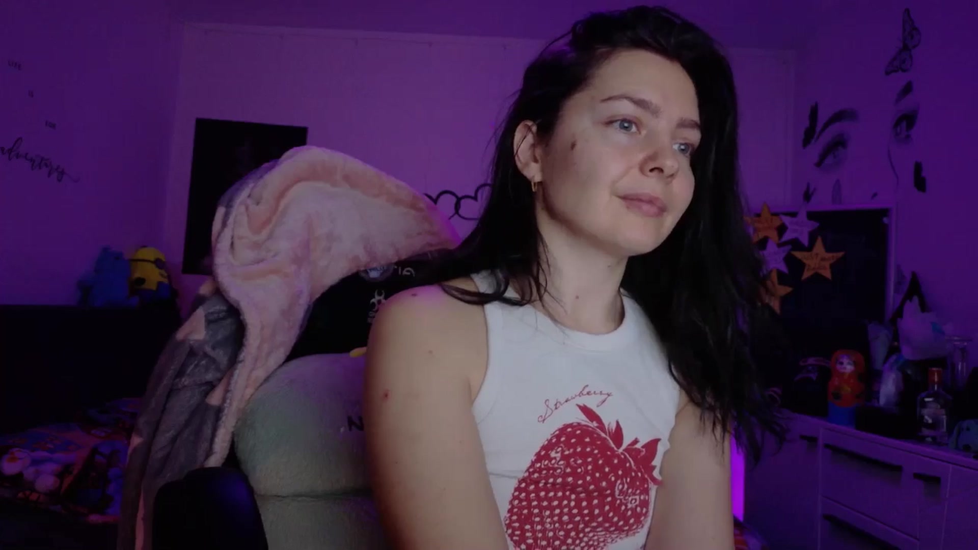 Gallery image thumbnail from YreneA's myfreecams stream on, 01/06/2026, 08:45 image 20 of 20