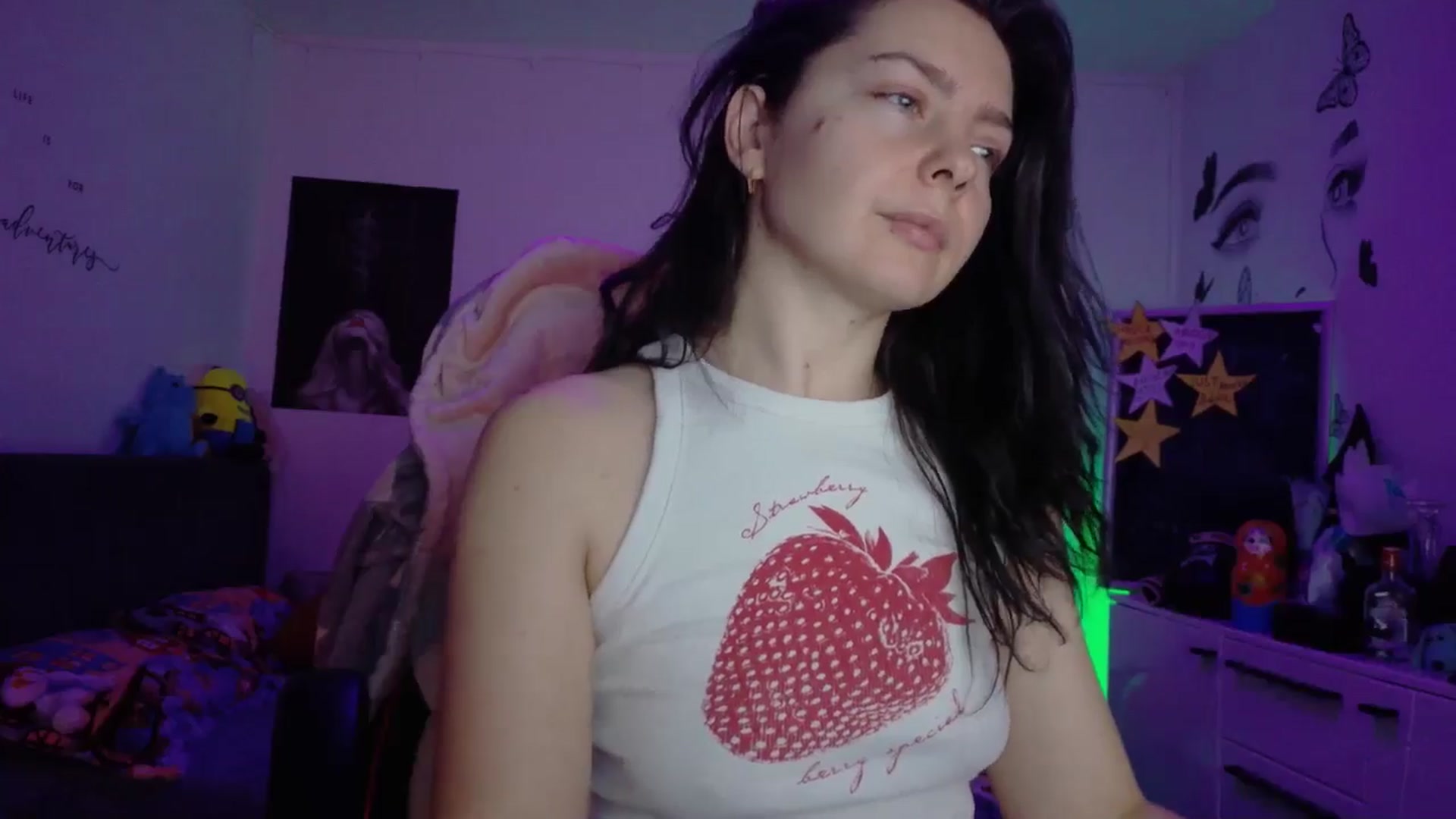 Gallery image thumbnail from YreneA's myfreecams stream on, 01/06/2026, 08:45 image 19 of 20