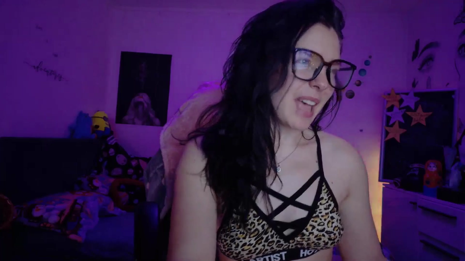 Gallery image thumbnail from YreneA's myfreecams stream on, 01/08/2026, 20:54 image 18 of 20