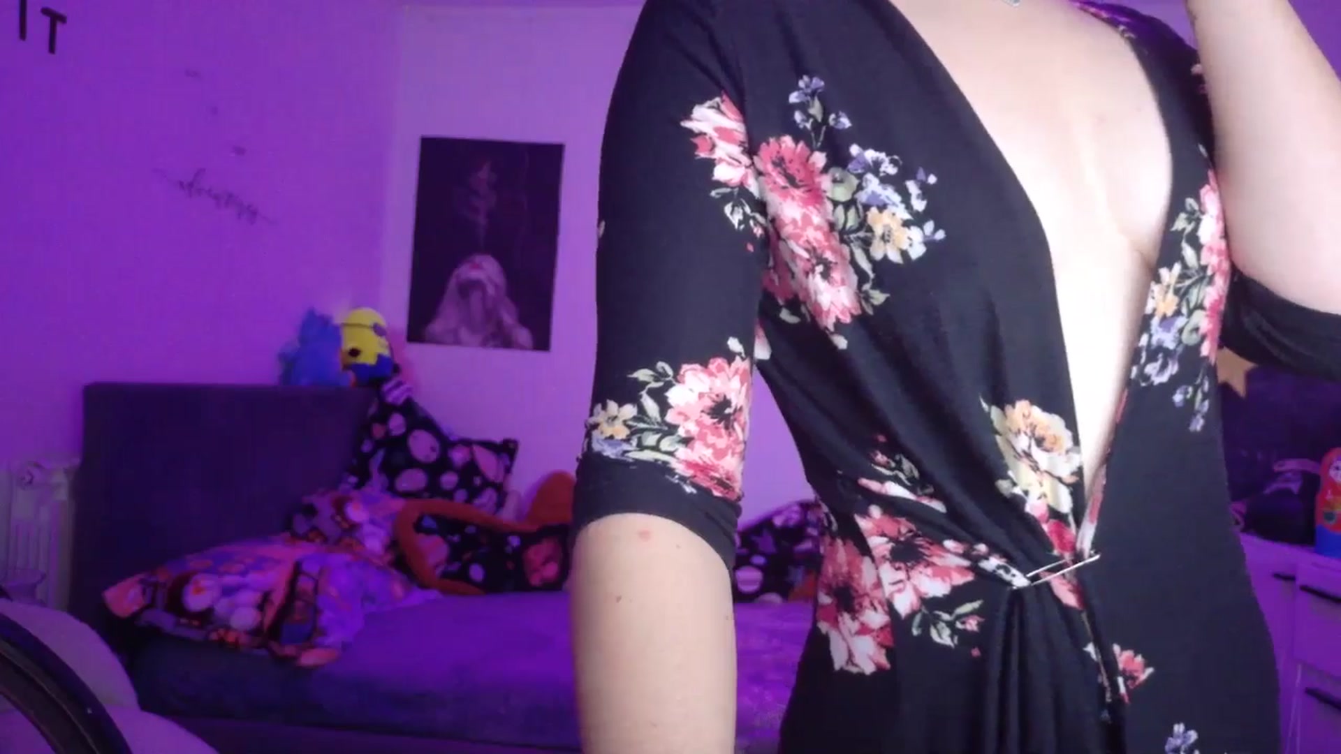 Gallery image thumbnail from YreneA's myfreecams stream on, 01/08/2026, 20:54 image 9 of 20